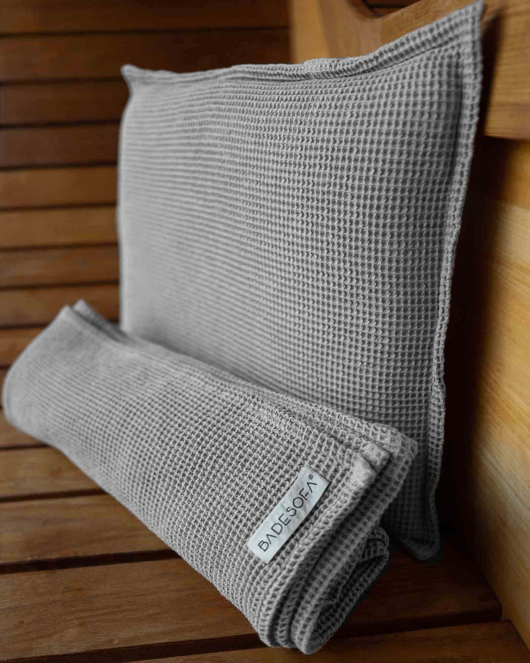Saunakopfkissen und Saunatuch Baumwoll-Waffelpiqué in Grau 